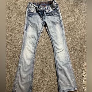 Woman’s rock revivals sz 25